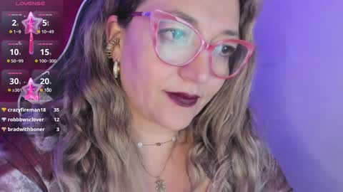 Snapshot of naty__mature_ chatting on 01-26-25, 09:19 Nataly online show from 01-26-25, 09:19