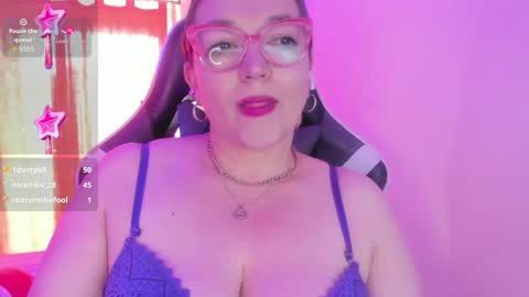 Snapshot of naty__mature_ chatting on 02-06-25, 06:02 Nataly online show from 02-06-25, 06:02