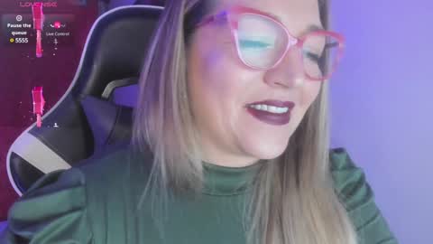 Snapshot of naty__mature_ chatting on 02-09-25, 12:06 Nataly online show from 02-09-25, 12:06