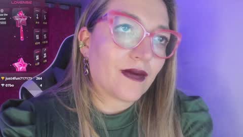 Snapshot of naty__mature_ chatting on 02-09-25, 03:22 Nataly online show from 02-09-25, 03:22