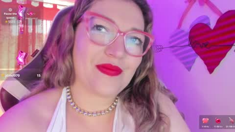 Snapshot of naty__mature_ chatting on 02-14-25, 08:26 Nataly online show from 02-14-25, 08:26