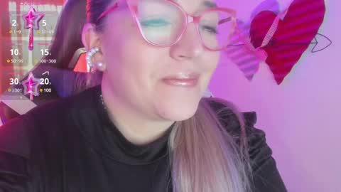 Snapshot of naty__mature_ chatting on 02-19-25, 05:49 Nataly online show from 02-19-25, 05:49