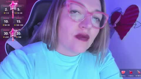 Snapshot of naty__mature_ chatting on 02-22-25, 06:28 Nataly online show from 02-22-25, 06:28