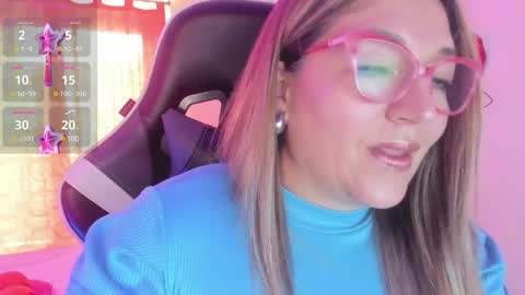 Snapshot of naty__mature_ chatting on 02-28-25, 05:26 Nataly online show from 02-28-25, 05:26