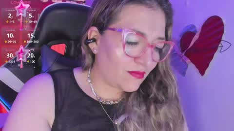 Snapshot of naty__mature_ chatting on 03-07-25, 10:32 Nataly online show from 03-07-25, 10:32