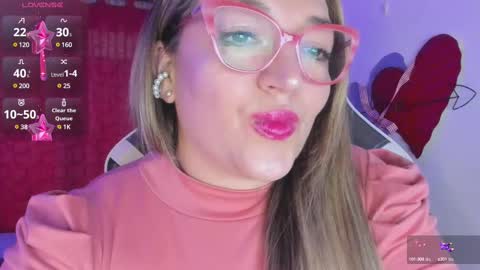 Snapshot of naty__mature_ chatting on 03-09-25, 11:14 Nataly online show from 03-09-25, 11:14