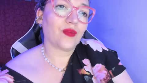 Snapshot of naty__mature_ chatting on 09-10-25, 01:49 Nataly online show from 09-10-25, 01:49