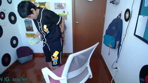 Snapshot of naty_lux19 chatting on 01-22-25, 07:24 Fernanda online show from 01-22-25, 07:24