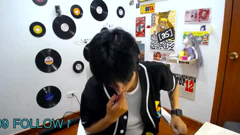 Snapshot of naty_lux19 chatting on 02-27-25, 11:37 Fernanda online show from 02-27-25, 11:37