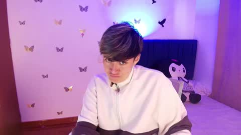 Snapshot of naty_lux19 chatting on 11-18-25, 12:20 Fernanda online show from 11-18-25, 12:20