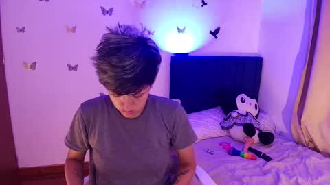 Snapshot of naty_lux19 chatting on 11-20-25, 08:03 Fernanda online show from 11-20-25, 08:03