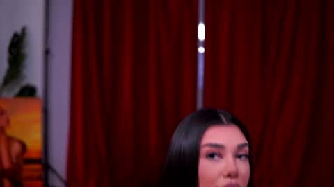 Snapshot of natydesiree chatting on 12-15-25, 07:40 Naty online show from 12-15-25, 07:40