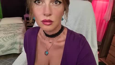 Snapshot of natyrelle chatting on 07-11-26, 10:51 Naty online show from 07-11-26, 10:51