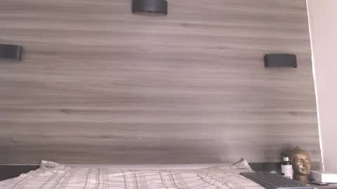 natzuki_ online show from 05-19-26, 06:58
