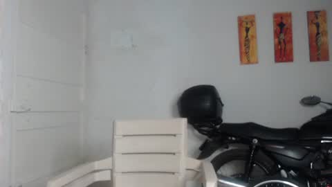 Snapshot of natzumi_mcqueen chatting on 01-03-25, 11:57 Stella Mcqueen online show from 01-03-25, 11:57