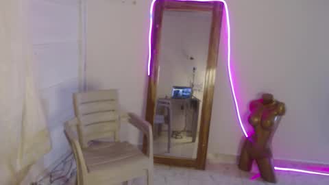 Snapshot of natzumi_mcqueen chatting on 02-19-26, 01:51 Stella Mcqueen online show from 02-19-26, 01:51