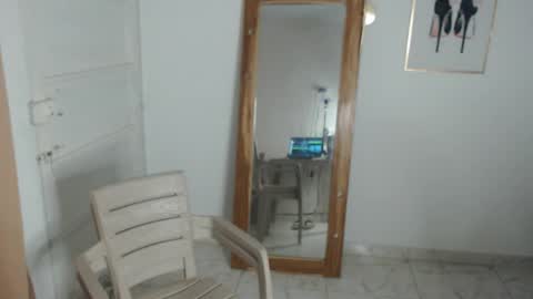 Snapshot of natzumi_mcqueen chatting on 04-15-26, 10:32 Stella Mcqueen online show from 04-15-26, 10:32