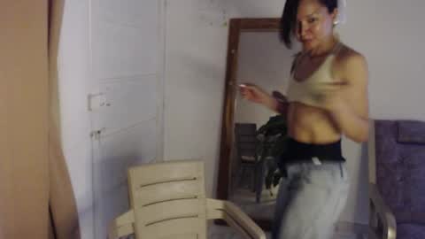 Snapshot of natzumi_mcqueen chatting on 05-20-26, 03:29 Stella Mcqueen online show from 05-20-26, 03:29