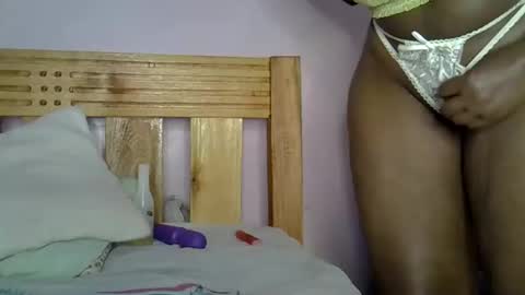 naughtnightnurse1 online show from 10-18-25, 05:21