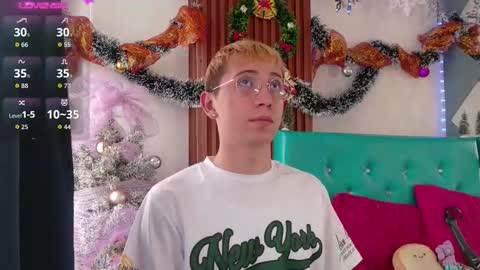 Christopher  Chris online show from 11-18-25, 12:42