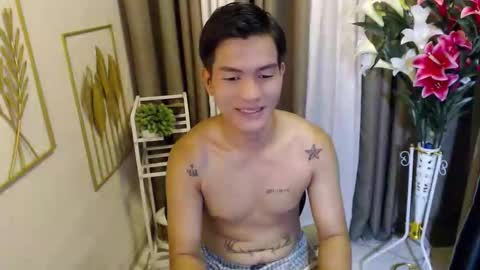 Snapshot of naughty_angelo chatting on 04-15-26, 06:09 naughty_angelo online show from 04-15-26, 06:09