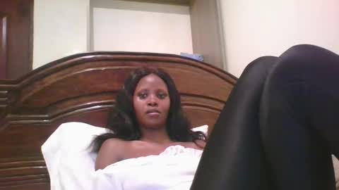Snapshot of naughty_babe000 chatting on 02-07-25, 11:03 alisha online show from 02-07-25, 11:03