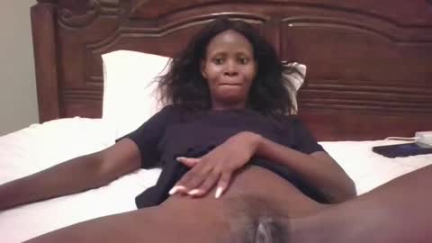 Snapshot of naughty_babe000 chatting on 10-02-25, 03:35 alisha online show from 10-02-25, 03:35