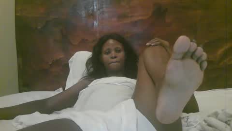 Snapshot of naughty_babe000 chatting on 05-14-26, 12:34 alisha online show from 05-14-26, 12:34
