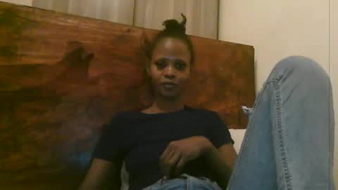 Snapshot of naughty_babe000 chatting on 06-03-26, 08:47 alisha online show from 06-03-26, 08:47