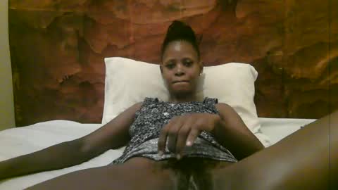 Snapshot of naughty_babe000 chatting on 06-15-26, 03:42 alisha online show from 06-15-26, 03:42