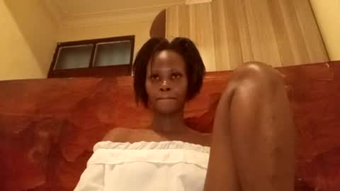 Snapshot of naughty_babe000 chatting on 08-06-26, 04:47 alisha online show from 08-06-26, 04:47