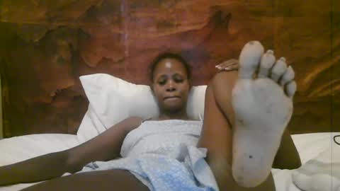 Snapshot of naughty_babe000 chatting on 08-07-26, 05:09 alisha online show from 08-07-26, 05:09
