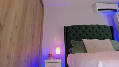 HAPPY HOUR online show from 04-06-26, 11:05