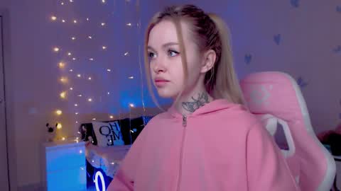 Mable online show from 03-27-26, 01:44