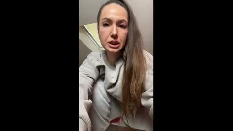 Elena online show from 11-27-25, 09:33