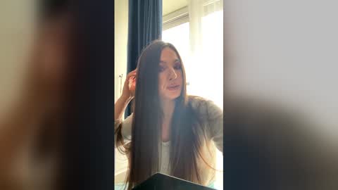 Elena online show from 04-28-26, 08:30