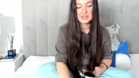 Elena online show from 05-21-26, 07:59