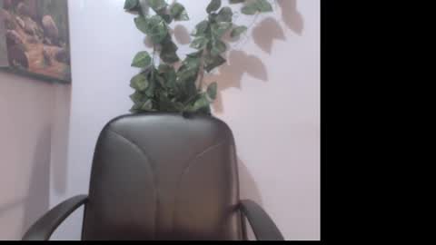 Snapshot of naughty_xxbunny chatting on 03-01-25, 08:45 beauty online show from 03-01-25, 08:45