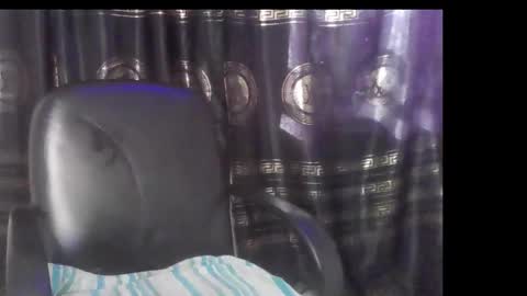 Snapshot of naughty_xxbunny chatting on 11-09-25, 08:56 beauty online show from 11-09-25, 08:56