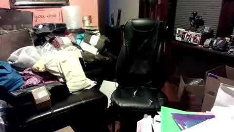 naughtybone online show from 12-19-25, 07:37