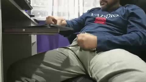 Snapshot of naughtydesicock chatting on 12-17-24, 11:27 sakhtlaundaz online show from 12-17-24, 11:27