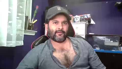 Snapshot of naughtydesicock chatting on 01-20-25, 12:04 sakhtlaundaz online show from 01-20-25, 12:04