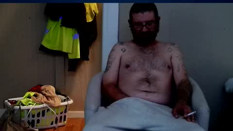 Snapshot of naughtyfucker4u269 chatting on 12-14-25, 04:12 INDY online show from 12-14-25, 04:12