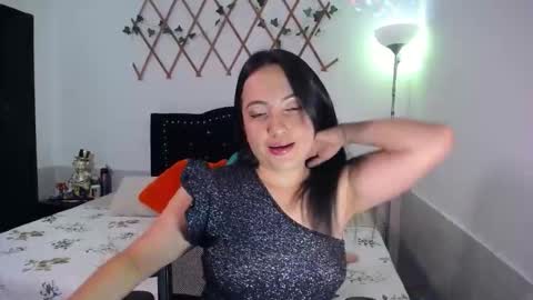 Valeria  online show from 12-20-25, 06:15