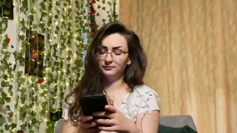 Snapshot of naughtyhomemade17 chatting on 07-02-26, 07:25 Mya Alexya online show from 07-02-26, 07:25