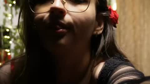 Snapshot of naughtyhomemade17 chatting on 08-07-26, 05:09 Mya Alexya online show from 08-07-26, 05:09