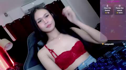 Snapshot of naughtymira888 chatting on 09-11-25, 10:10 your girlfriend mira online show from 09-11-25, 10:10