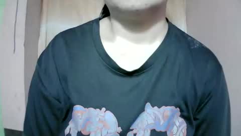 Snapshot of naughtymom_33 chatting on 11-28-25, 12:35 naughtymom_33 online show from 11-28-25, 12:35