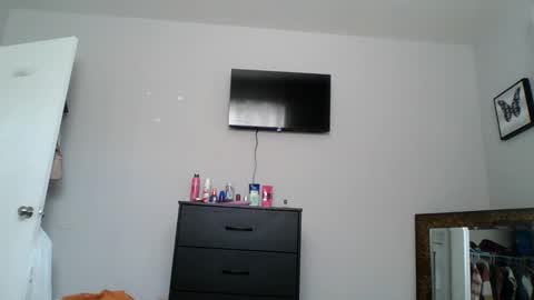 Snapshot of naughtynadia52 chatting on 02-11-26, 06:02 naughtynadia52 online show from 02-11-26, 06:02