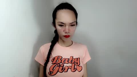 Snapshot of naughtypetiteangel chatting on 09-17-25, 07:43 naughtypetiteangel online show from 09-17-25, 07:43